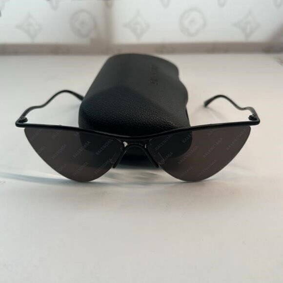 New Authentic Balenciaga BB0093S 001 Curve Cat Sunglasses - Picture 6 of 12